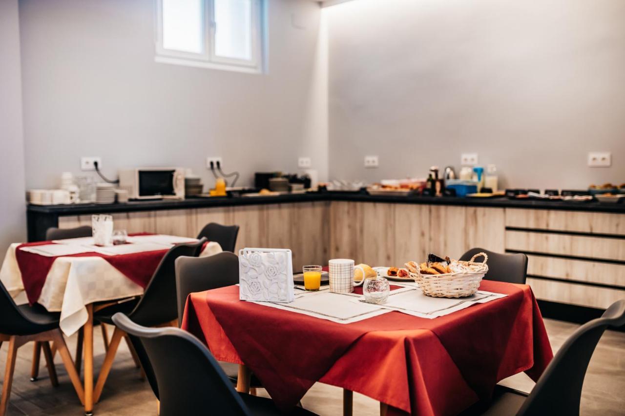 Arevalos Hotel Cuenca  Kültér fotó